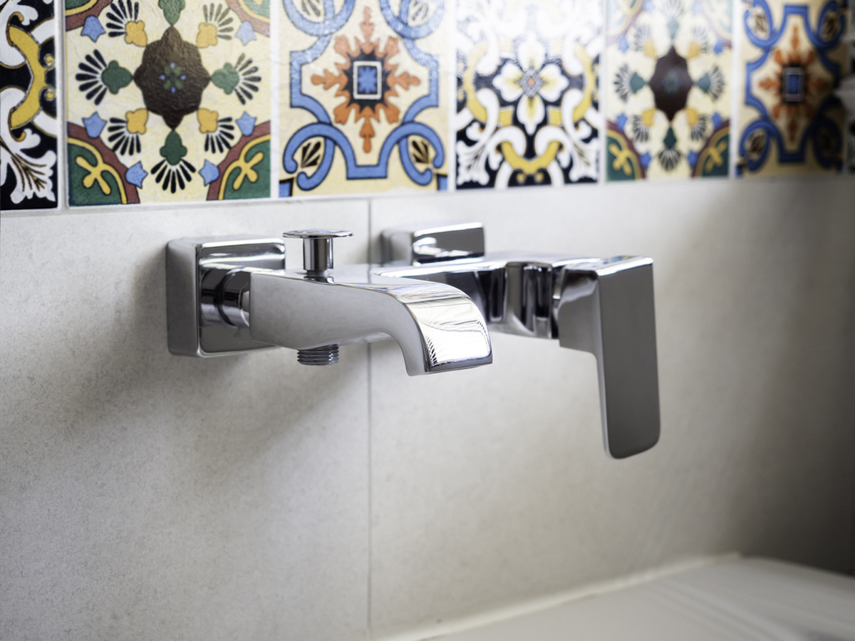 bathroom remodel ideas on a budget