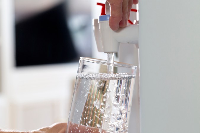 How to Clean a Water Cooler in 7 Easy Steps