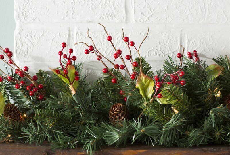 Our 12 Favorite Wreaths, Kissing Balls, and Garlands
