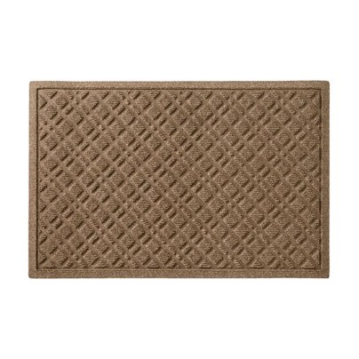 Brown L.L.Bean Heavyweight Recycled Waterhog Doormat on white background