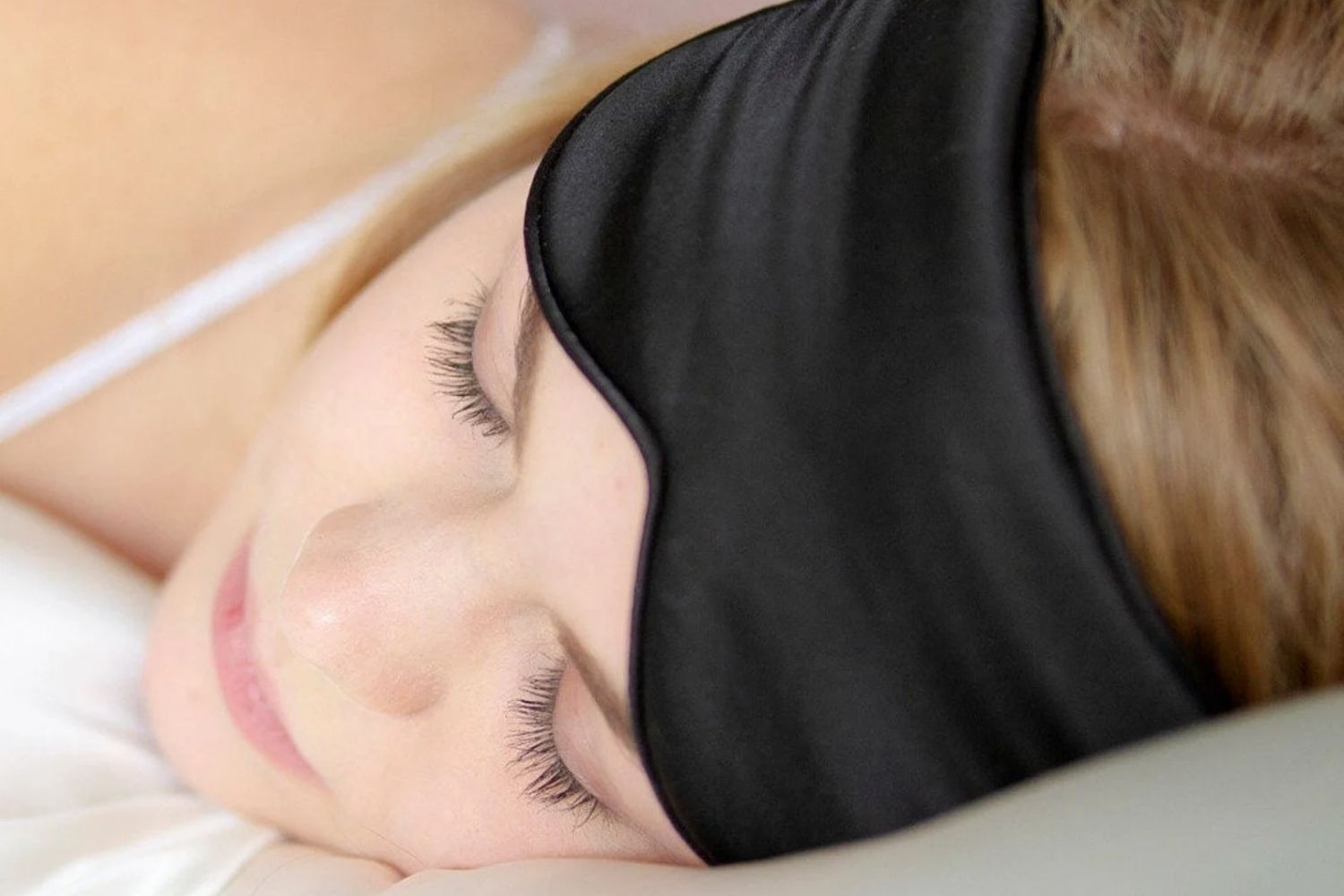 The Best Travel Gifts Option: Organic 19MM Mulberry Silk Sleep Mask