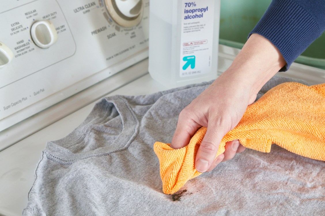 How to Get Caulk Out of Clothes 3 Effective Methods