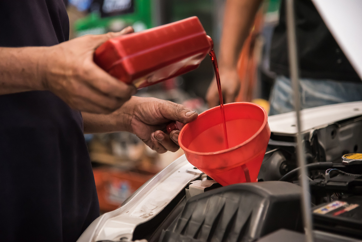how to change transmission fluid