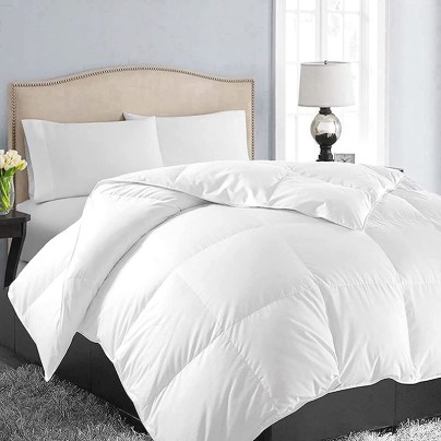 The Best Down Alternative Comforters Option: EASELAND All Season Quilted Down Alternative Comforter