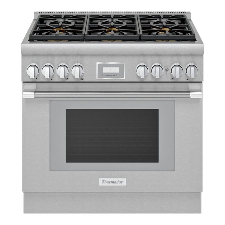 The Thermador Dual-Fuel Range on a white background