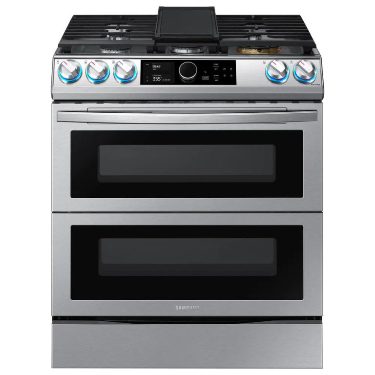  The Samsung Dual Fuel Range on a white background
