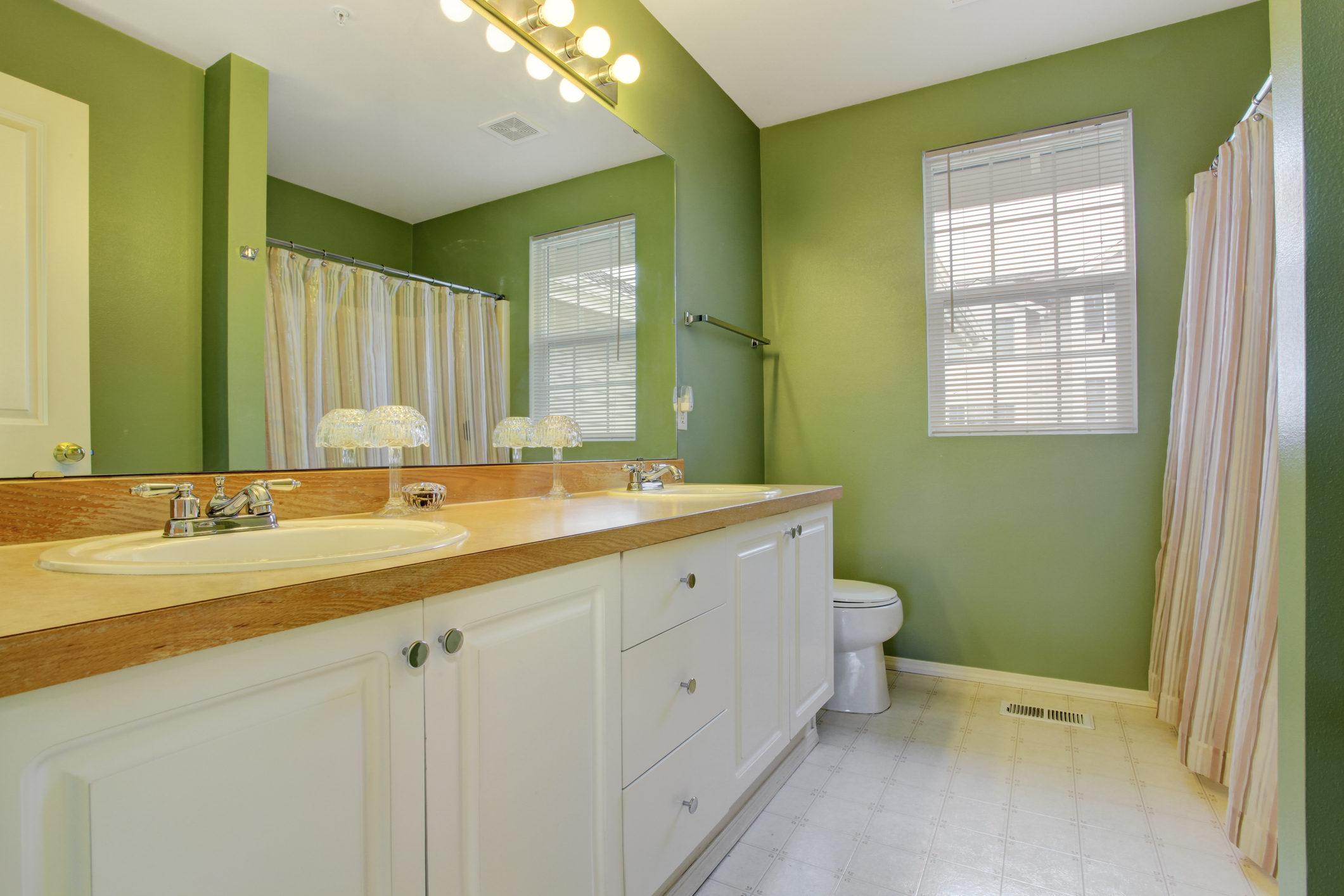 bathroom paint color ideas