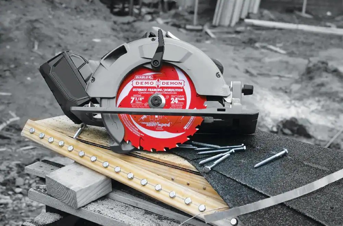 demolition tools - red circular saw demolition blade