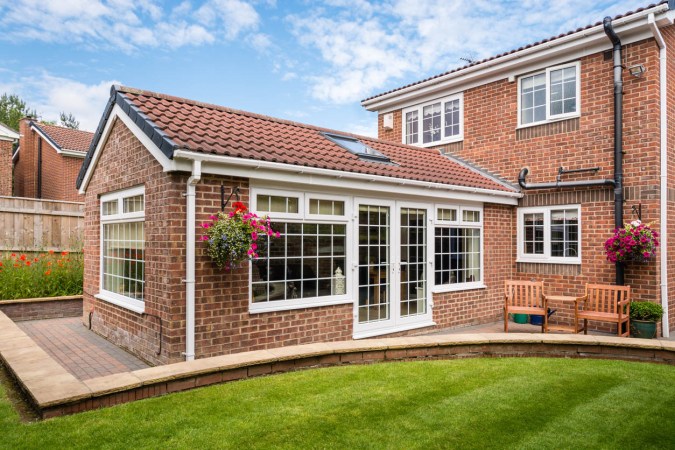Building a Sunroom: Costs and Key Considerations for Today