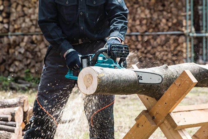 The Best Gas Chainsaws