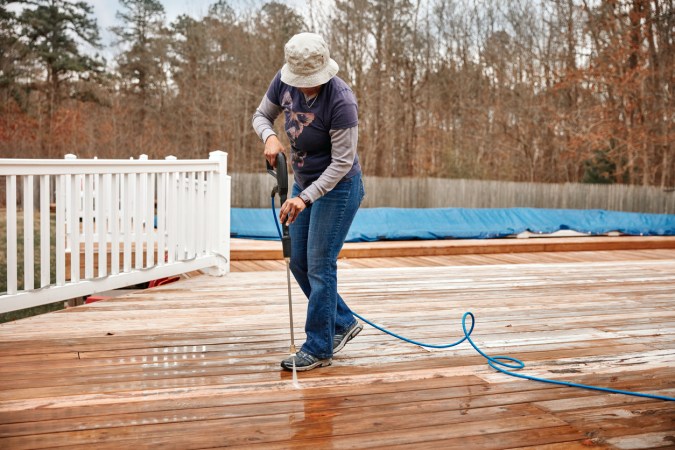 How Much Does It Cost to Power Wash a Deck?