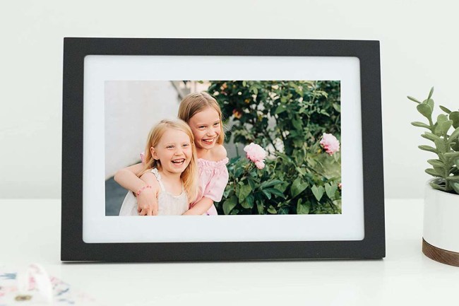 Best Mother’s Day Gift Option Skylight Digital Picture Frame