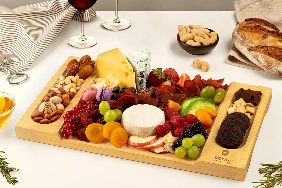 Cheap Mother’s Day Gifts Option: Cheese Board Gift Set