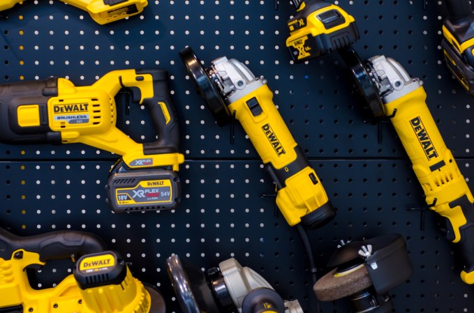 You Can Get a Free DeWalt Battery at Home Depot Right Now—Here’s How