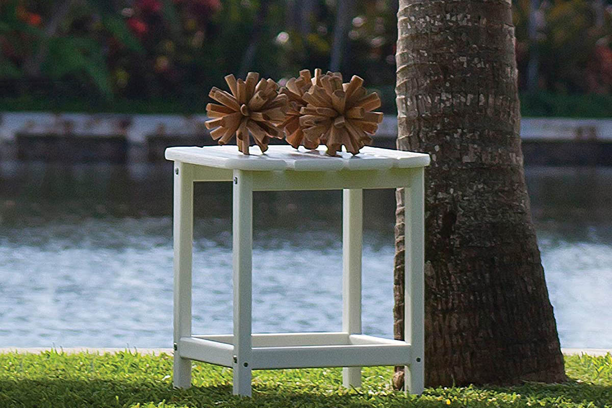 The Best Recycled Plastic Outdoor Furniture Pieces Option: Outdoor Side Table