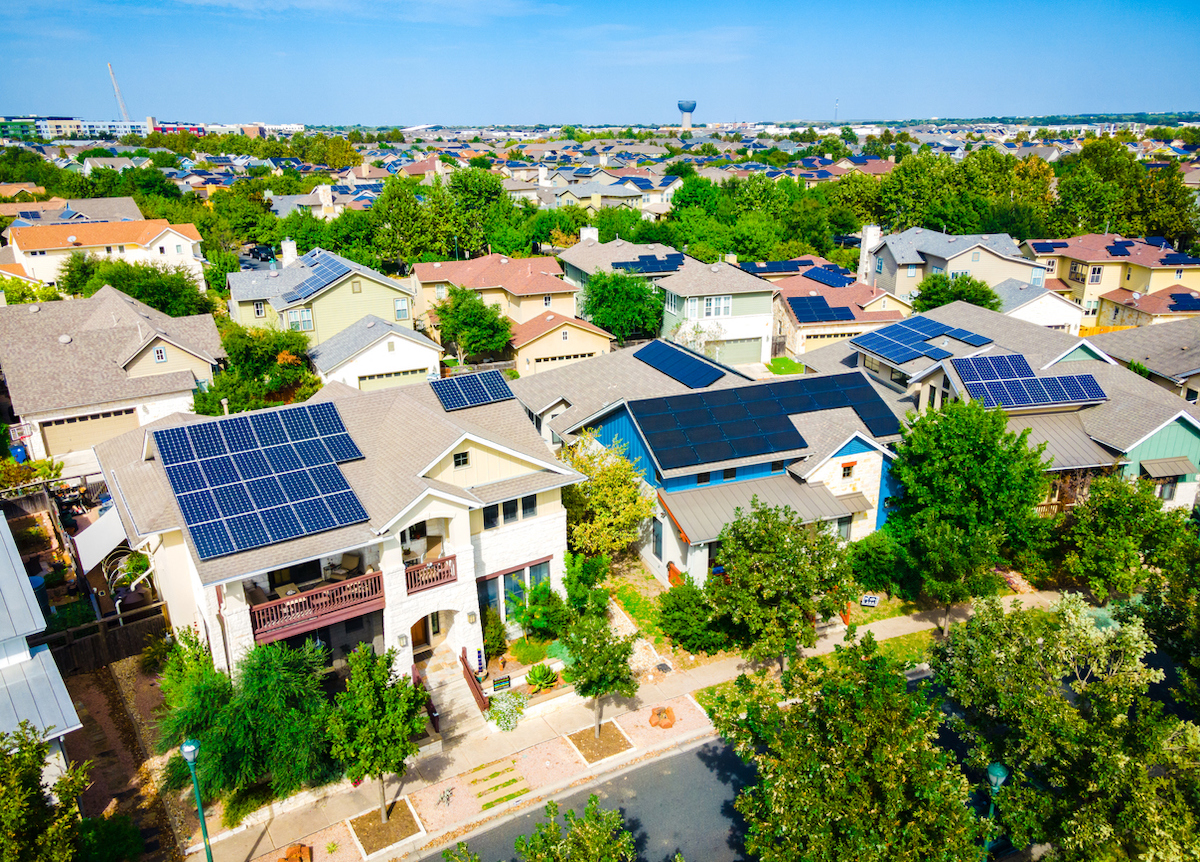 things to know before buying a home with solar panels