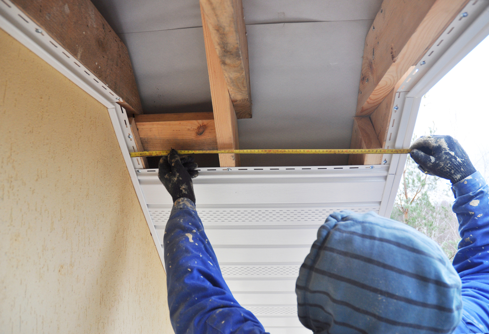 who repairs soffit and fascia