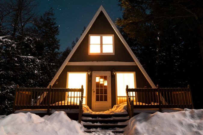 12 Warm and Cozy Ski Chalets for the 21st Century