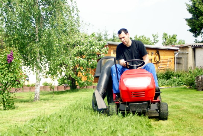 How Much Does Lawn Mower Repair Cost?