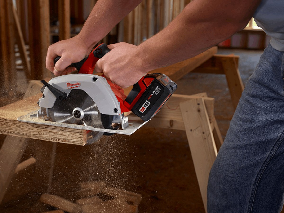 The Best Memorial Day Tool Sales 2022 at Lowe's, Home Depot, and More