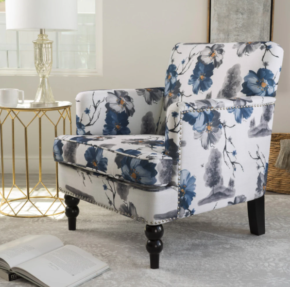 Armchairs and accent chairs