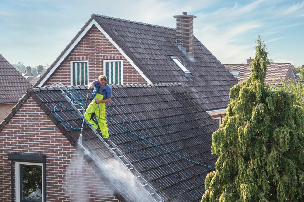 How Much Does It Cost to Pressure Wash a House? - Bob Vila