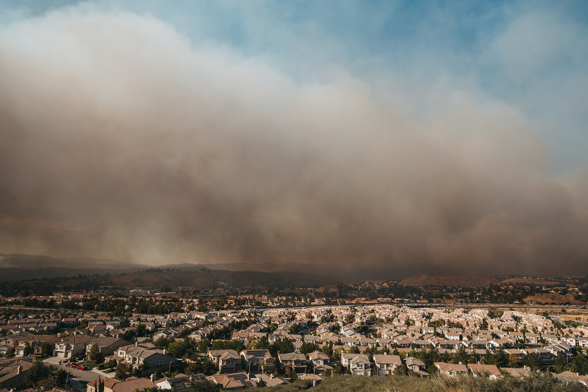 how to keep wildfire smoke out of home