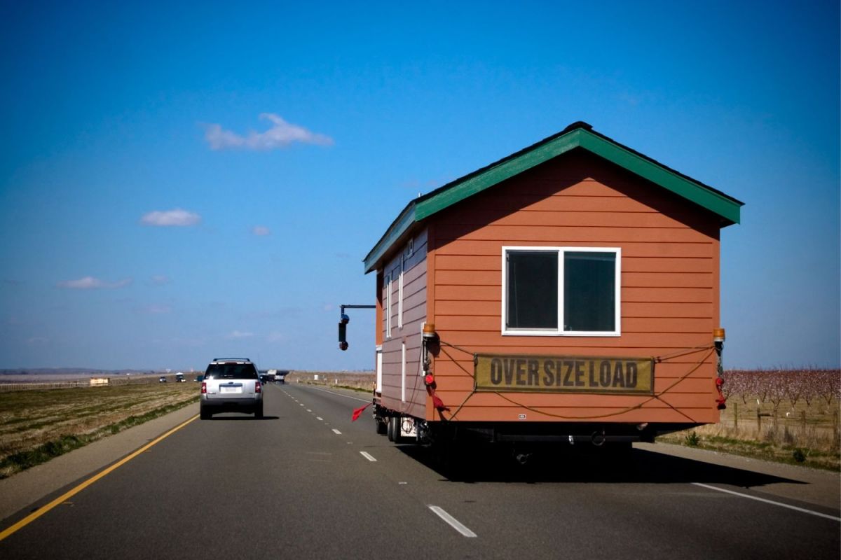 How Much Does It Cost to Move a Mobile Home