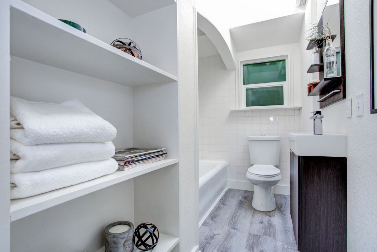 10 Ways to Reduce Bathroom Renovation Costs