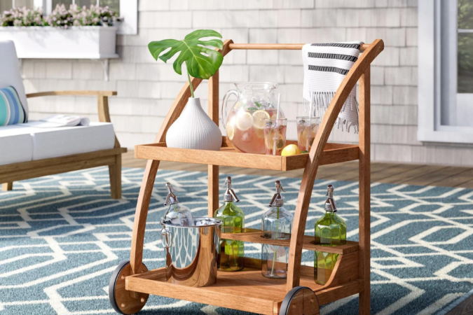 Picnic Perfect: The Best Picnic Tables for Casual Outdoor Seating