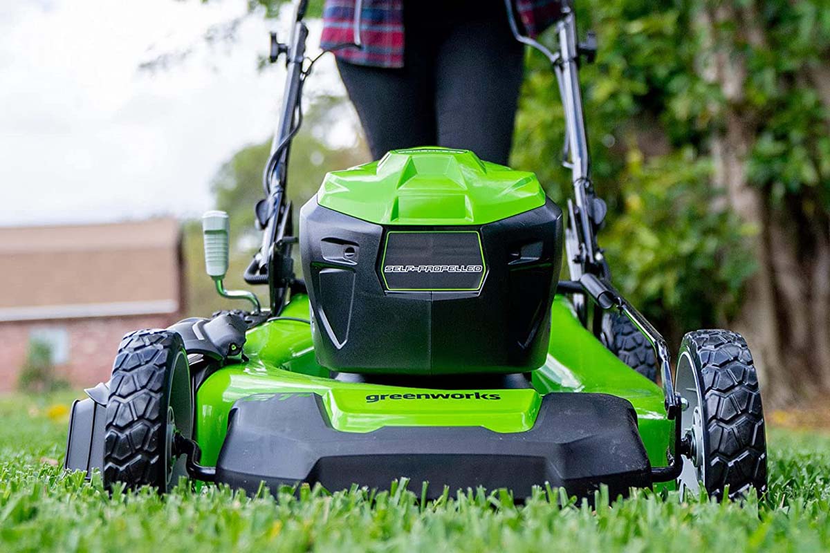 Things You Need When Moving From an Apartment to a House Option Lawn Mower