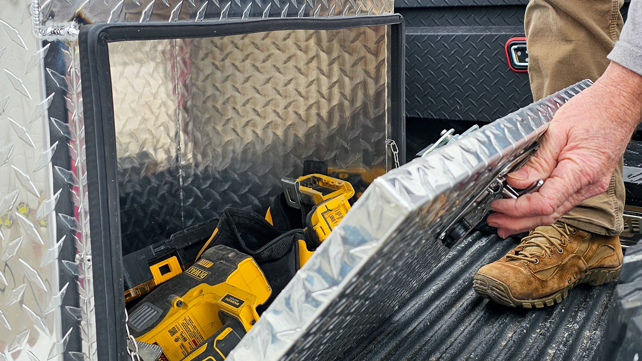 Tuffiom tool box getting opened