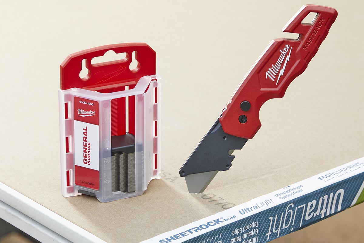 Best Tools to Cut Drywall