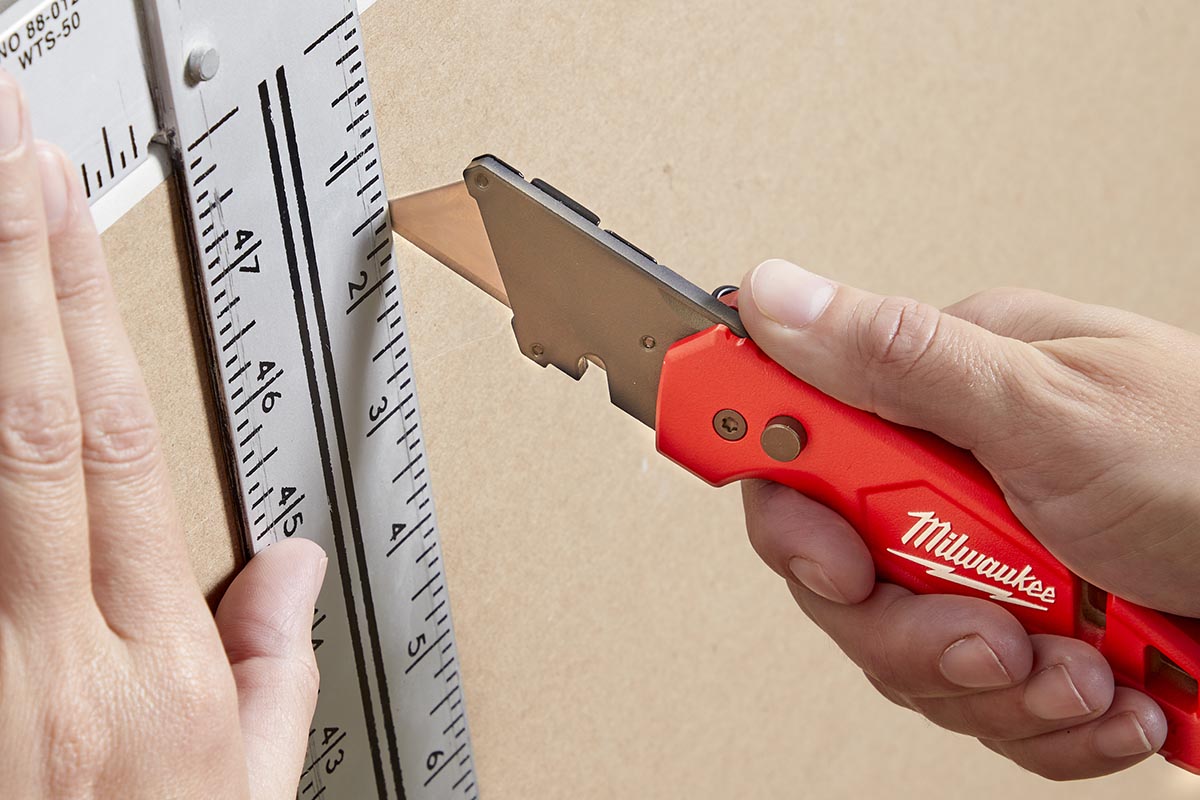 Best Tools to Cut Drywall