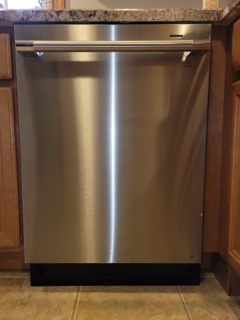 This Frigidaire Gallery Refrigerator Has Cool Features, but Is It Worth the Cost?