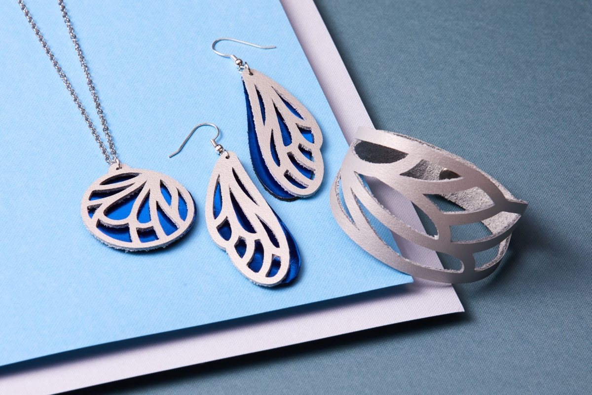what does a cricut do leather jewelry