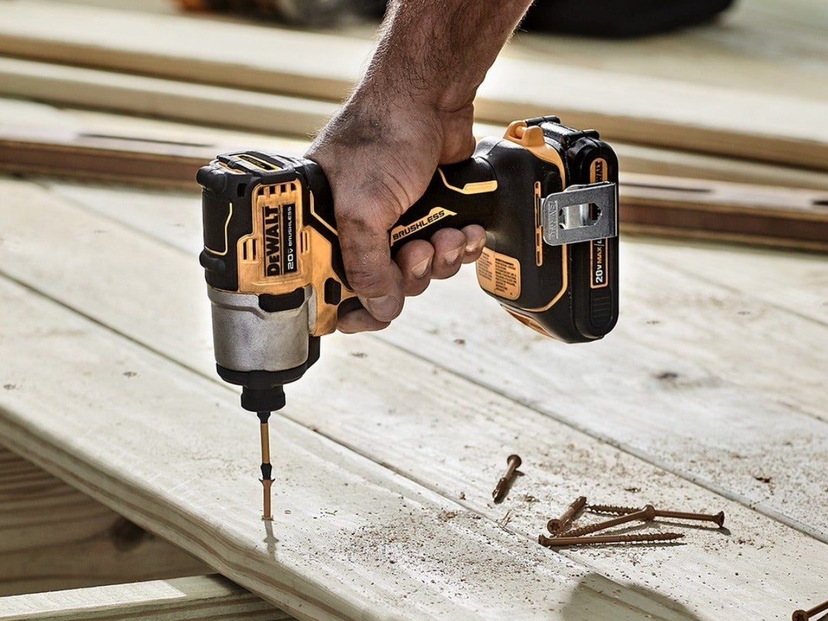 DeWalt 20V Power Tool Purchases Can Get a Free Battery