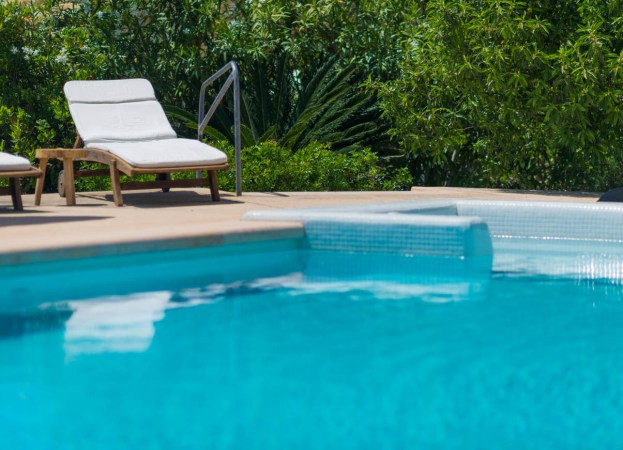 The Best Above-Ground Pool Steps for Summer Fun