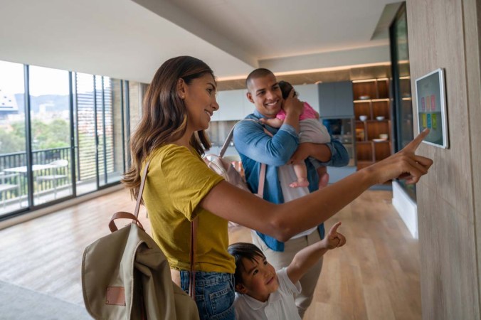 Vivint vs. ADT: Which Home Security System Should You Buy in 2023?