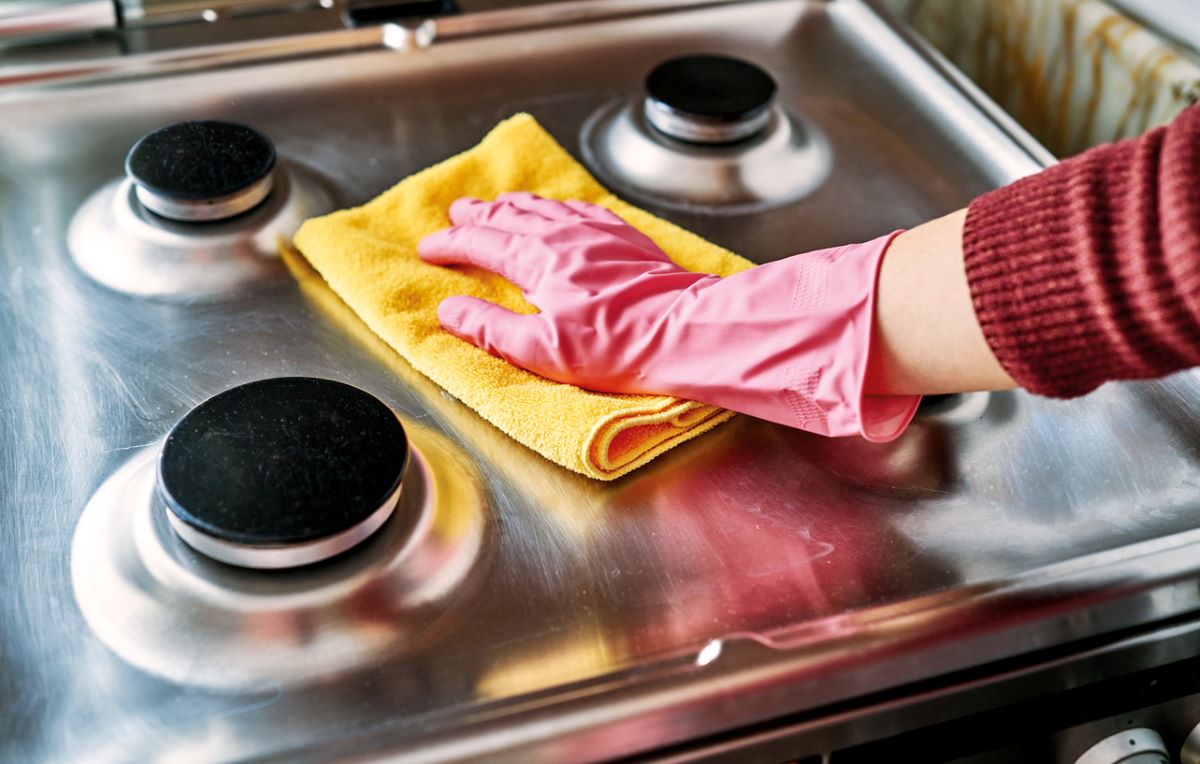 20 Things to Fix Around the House for Under $20 - cleaning stove