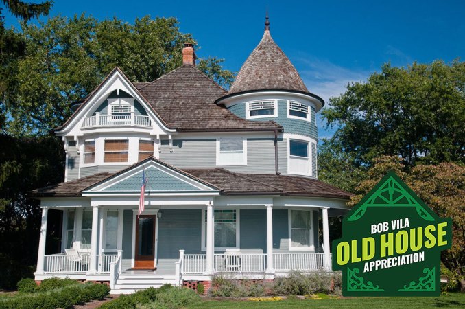 Love That Local Landmark? 5 Reasons to Buy an Old House