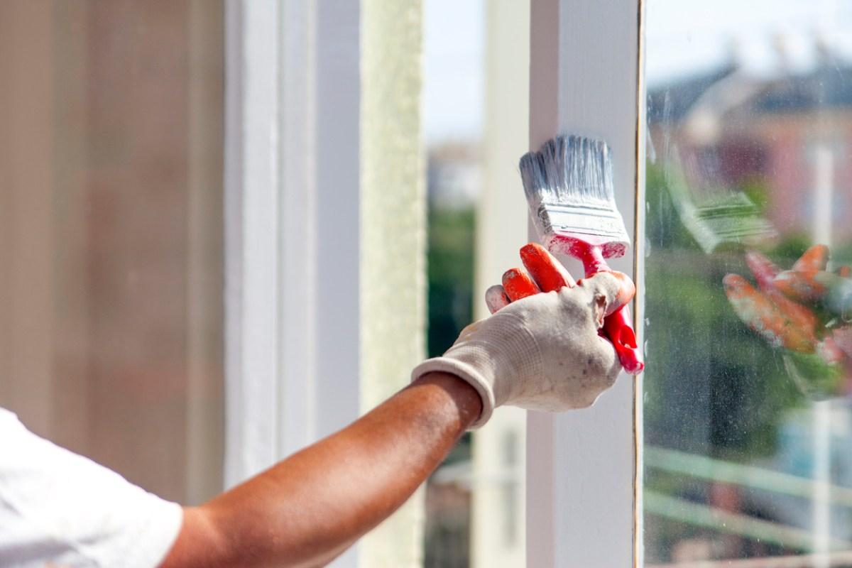 Wood vs. Vinyl Windows What’s the Difference? Bob Vila