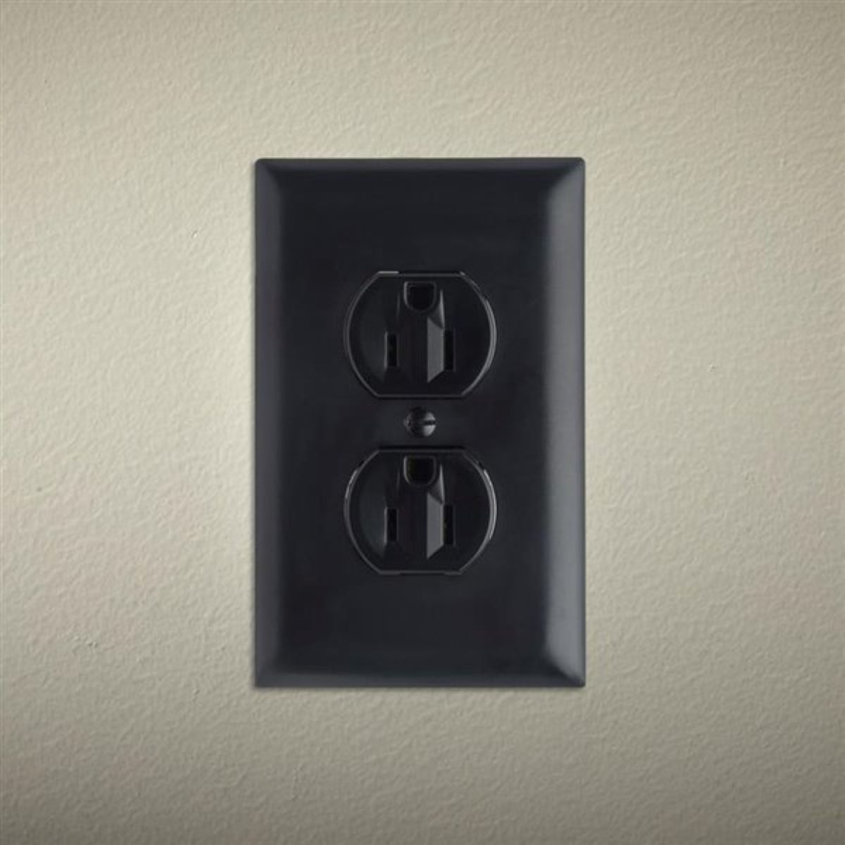20 Things to Fix Around the House for Under $20 - wall plate