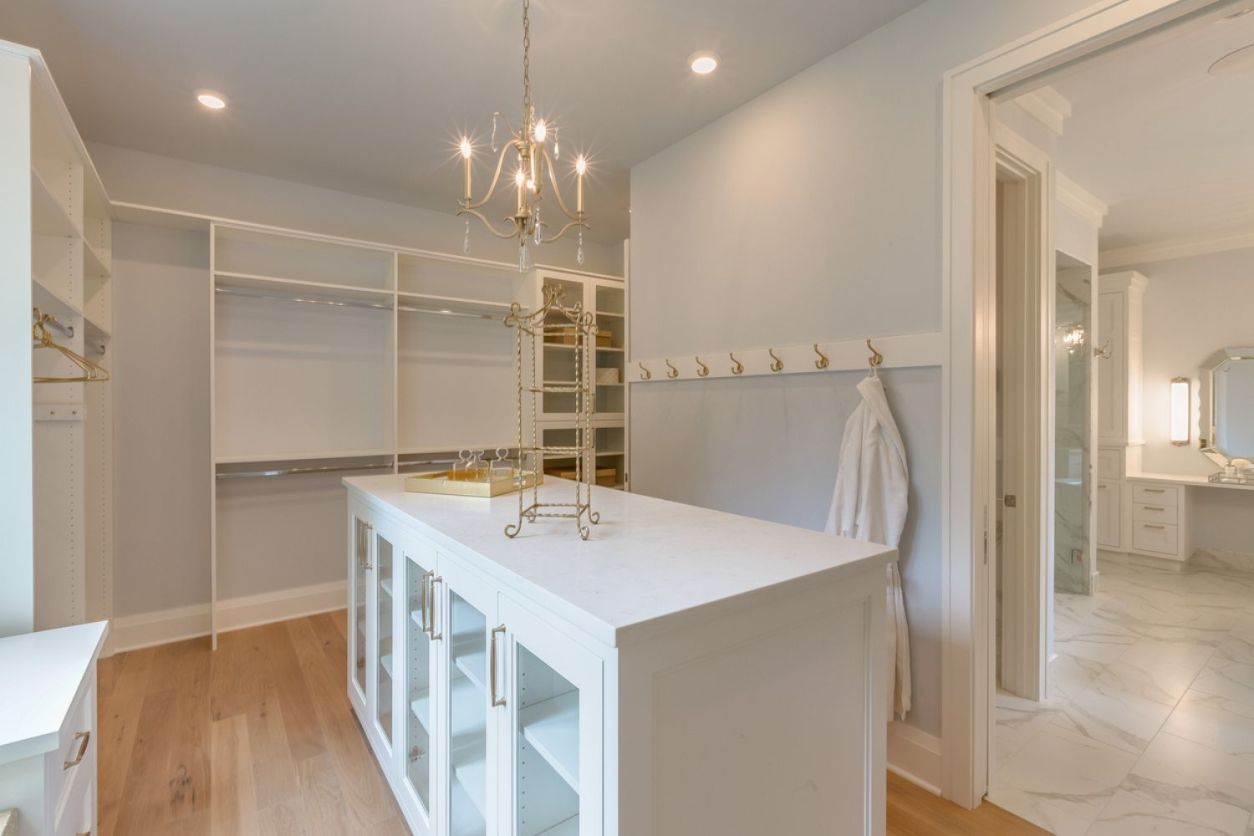 How Much Does a Custom Closet Cost? - Bob Vila