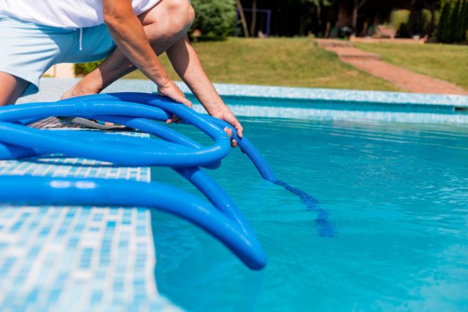 How Much Does It Cost to Fill In a Pool?