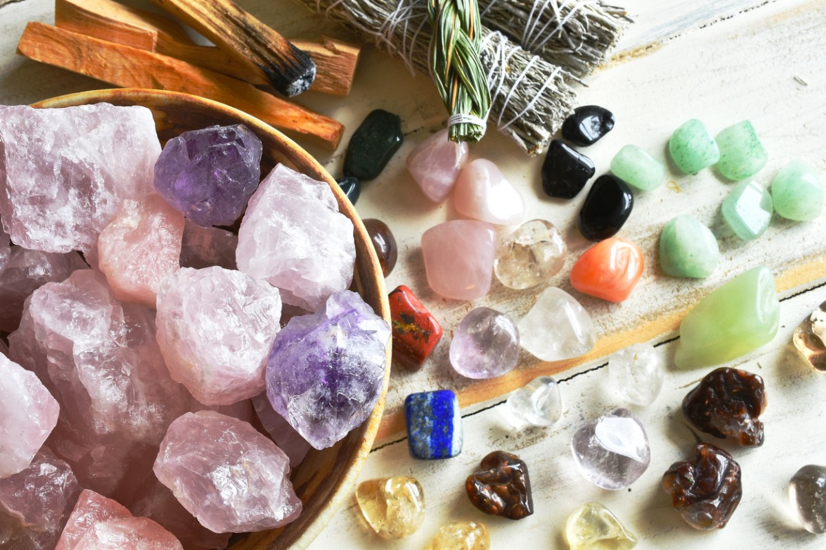 iStock-1318237729 where can i find crystals? healingn rose quartz