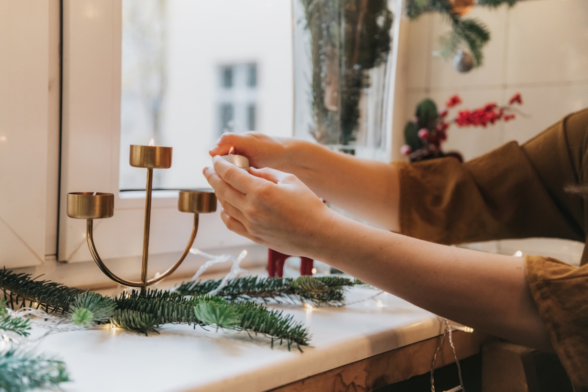 What Does a Candle in the Window Mean? Bob Vila