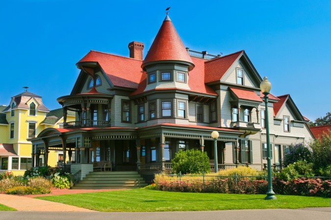 4 Things to Know Before Buying a Historic Home