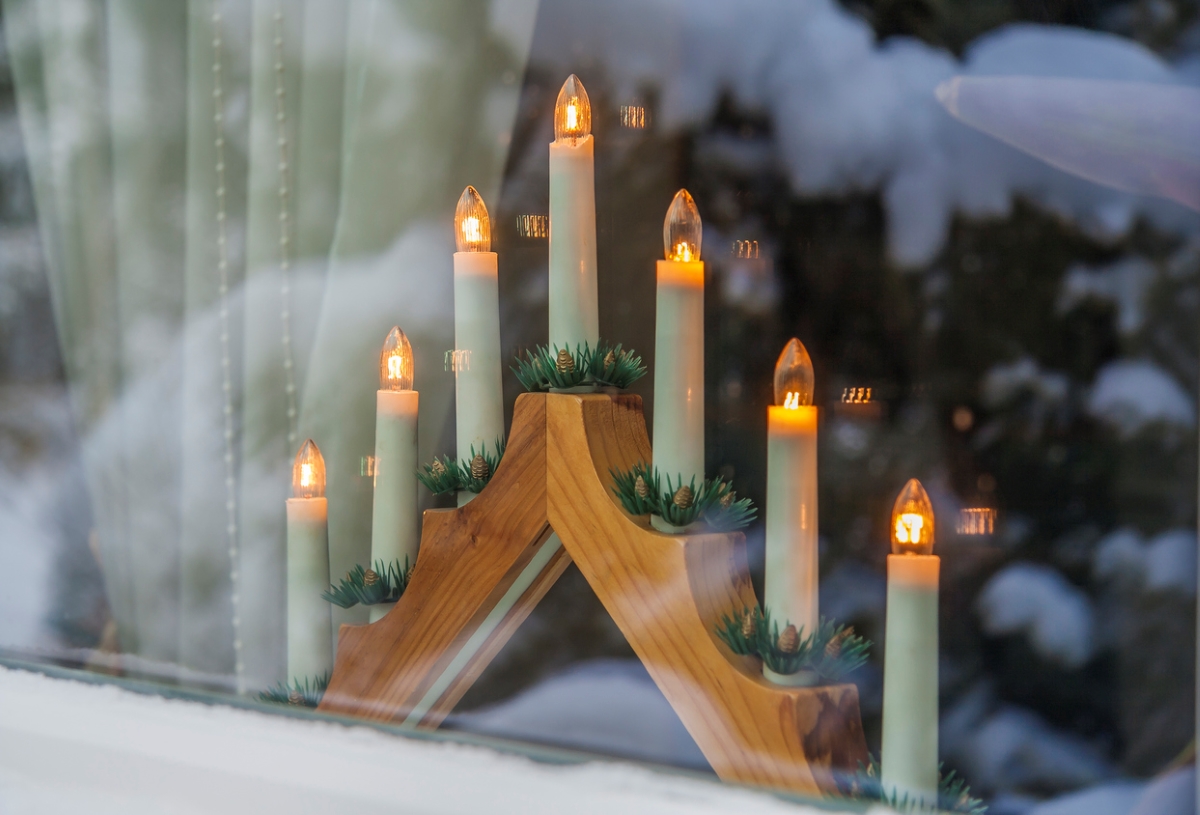 candle in the window - advent candles