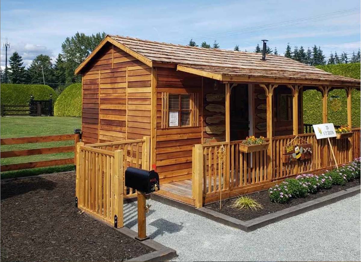 Kit Homes Option: Cedarshed Farmhouse Shed